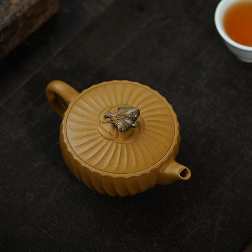 龙德堂陶艺 汤宣武制 《蝶恋花》 原矿黄金段 220cc(库存请咨询客服) 商品图3