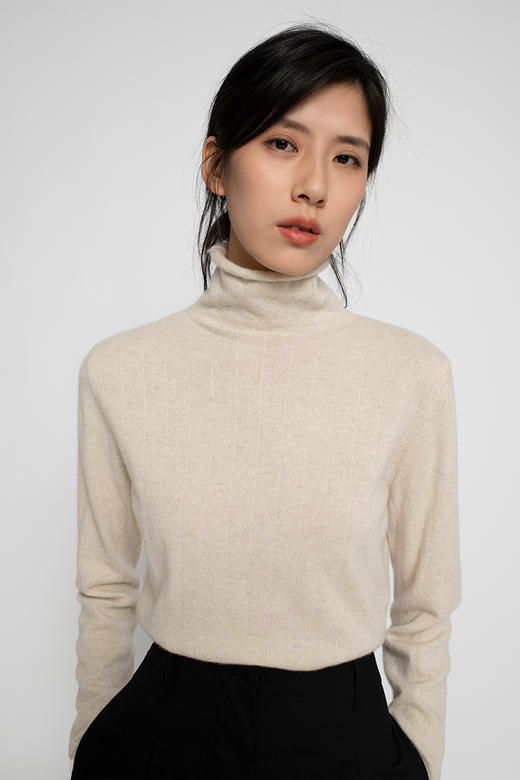2020经典款女士无染色羊绒间条高领套头衫 商品图3