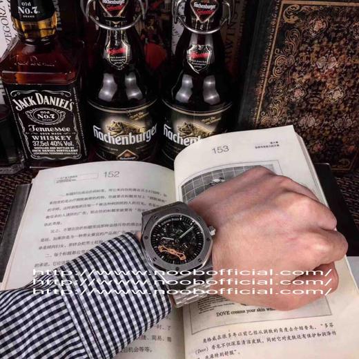 🎩爱彼 AP 镀膜玻璃 42mm*15mm 精钢表带配AP字样原装扣 搭载自动上链机芯 八角拉砂钢壳配镂空飞轮面 冷酷 霸气 不一样的硬汉 商品图4