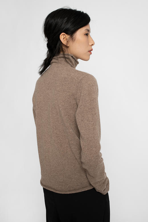 2020经典款女士无染色羊绒间条高领套头衫 商品图1