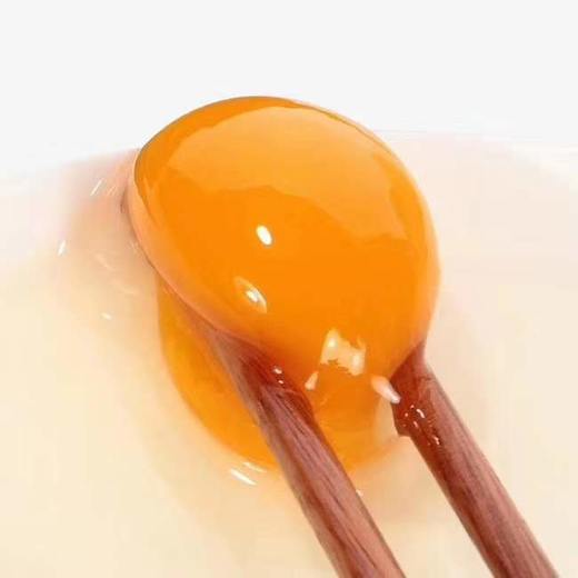 【无抗更健康】农场直供 自然安全 出口日本 可生食无抗生鲜鸡蛋 30枚/箱 商品图1