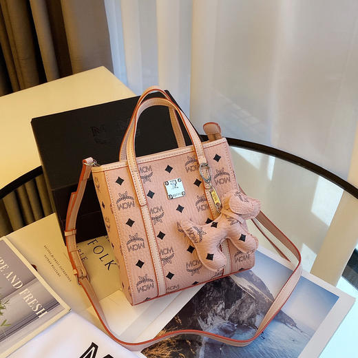 mcm新款菜篮子韩国公司渠道订单配送全套包装百搭任何风格都能驾驭