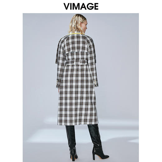 VIMAGE纬漫纪秋款帅气宽松时尚个性格纹收腰长风衣外套女V1404004 商品图3