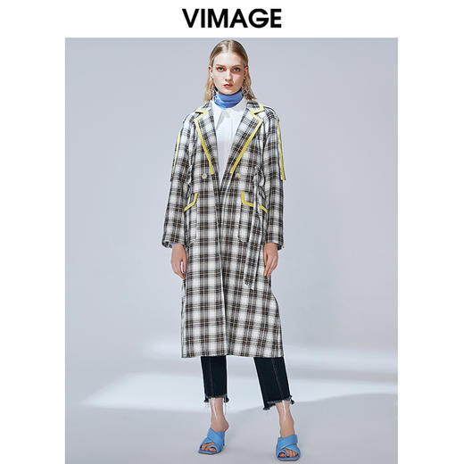 VIMAGE纬漫纪秋款帅气宽松时尚个性格纹收腰长风衣外套女V1404004 商品图0