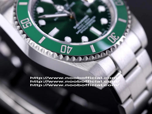 NOOB official劳li士潜航者系列V11升级版绿水鬼116610LV，Cal.3135一体机芯，陶瓷圈脱胎换骨，蓝色游丝，进口KIF避震器，男士腕表，自动机械机芯，精钢表带，密底。 商品图13