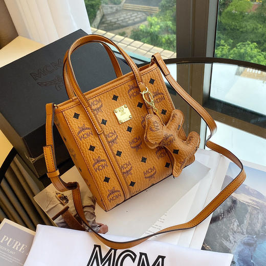 mcm新款菜篮子韩国公司渠道订单配送全套包装百搭任何风格都能驾驭