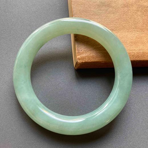 糯冰种晴水绿圆条手镯58 商品图2