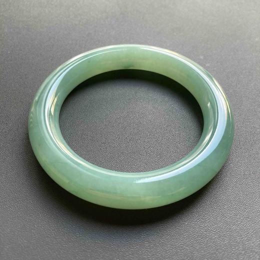 糯冰种晴水绿圆条手镯58 商品图0