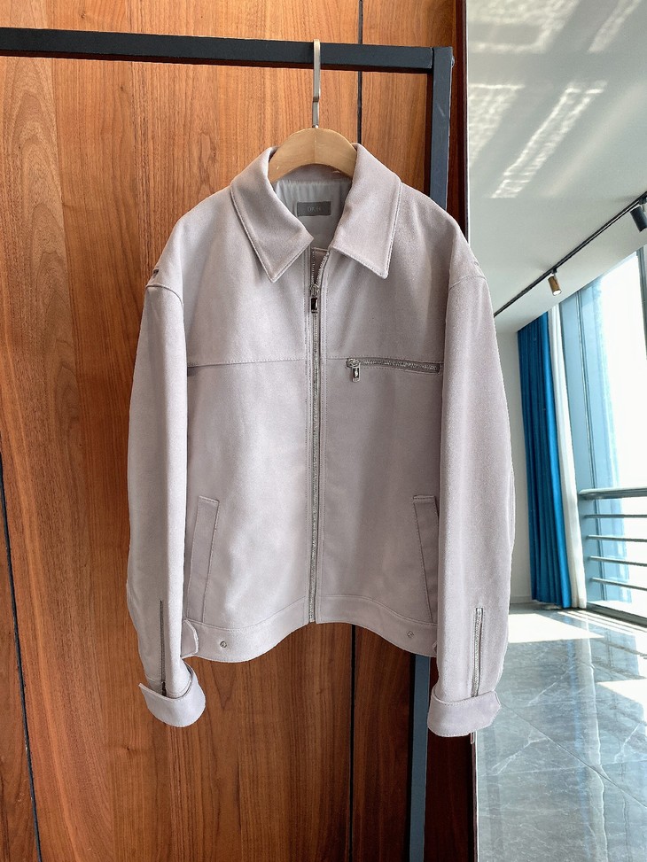 d家米白色男士皮衣