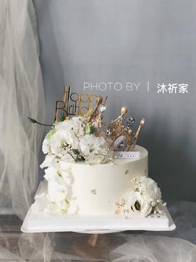 鲜花皇冠蛋糕