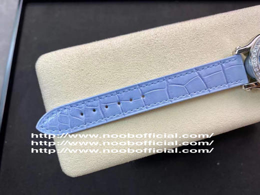 YF 萧邦HAPPY DIAMONDS 快乐钻
表盘30mm 36mm 有五颗 七颗水钻设计 
搭配2892机械机芯
简约大气中带女人味 商品图9