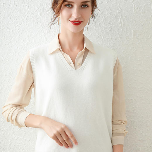 【99元任选2件】针织背心马甲 无袖毛衣 坎肩针织 套头v领 商品图7