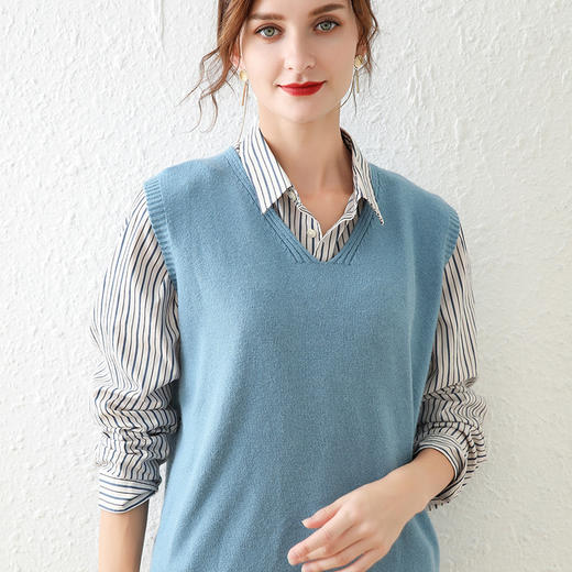 【99元任选2件】针织背心马甲 无袖毛衣 坎肩针织 套头v领 商品图6