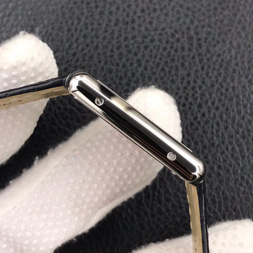 ding级版本 卡di亚TANK 坦克系列女士腕表，表盘尺寸：小号31X24mm 中号33X27mm,原装瑞士朗达石英机芯 商品图6