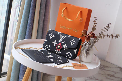 原单lv m69515 lv crafty pochette flicie 链条包lv crafty 配饰