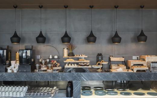 ★周末、节假日不加价★￥1399起/2间夜 入住【上海五角场Pagoda君亭设计酒店】享豪华房+早餐~周边商圈林立，交通便捷！有效期至2025年12月31日 商品图2