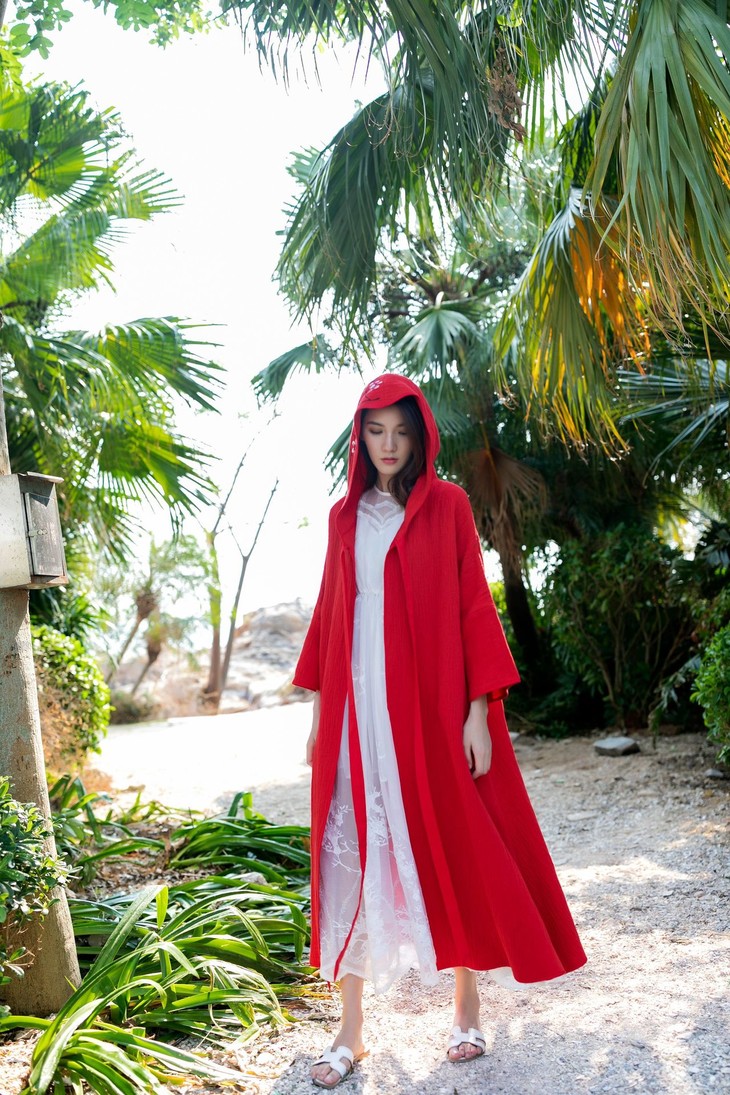 秋季绣花中国风汉服红斗篷外套ycslf335