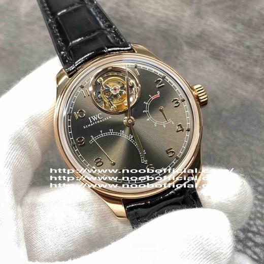N万国IW504402真飞轮腕表！目前品质接近正品的陀飞轮手表。葡萄牙陀飞轮逆返系列  搭载订制版万国自主Cal．51900全自动真陀飞轮机芯，原装尺寸，直径44.2mm，厚度15.5 商品图5