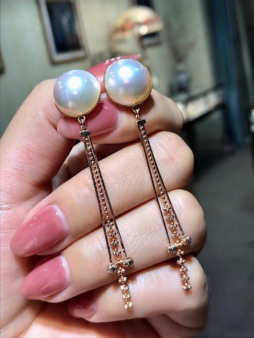 马贝流苏款耳环特惠仙气十足的流苏款18k玫瑰金镶马贝珠直径13mm皮光