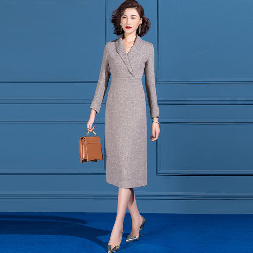 SSGS-42031驼色毛呢连衣裙 商品图1