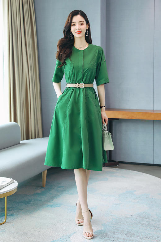 WZNH-BBL9960圆领套头宽松纯色清新森系可爱时尚连衣裙 商品图5