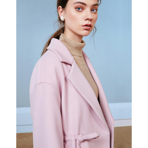 EITIE爱特爱秋季新款宽松廓形抽绳收腰翻领气质羊毛呢大衣女D2014505 商品图3