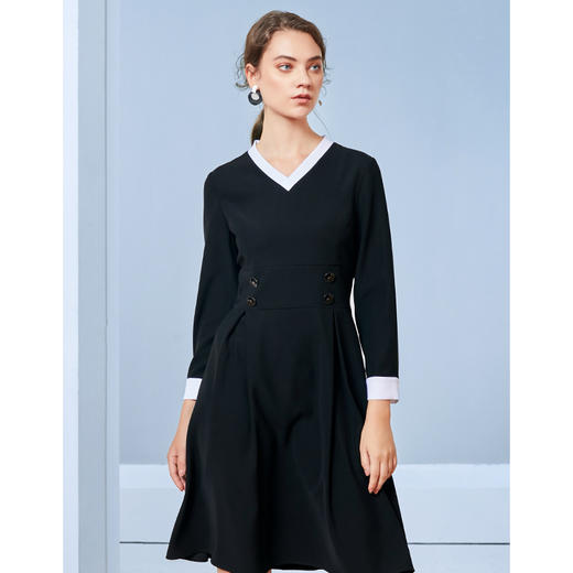 EITIE爱特爱秋季新款简约通勤百搭显瘦V领收腰A摆连衣裙女裙C2007544 商品图2