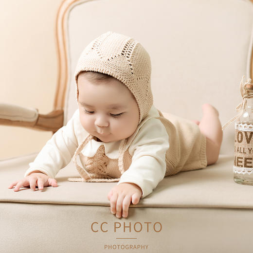 嘻嘻童年-摄影卡（60张照片 3组服装造型 皮相册一本...）河马专享价 专注0-6岁儿童 商品图1