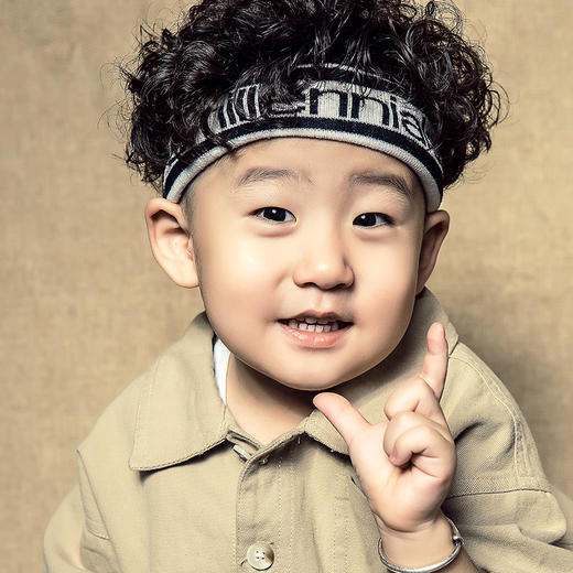 嘻嘻童年-价值499元摄影卡（2组服装及造型、2张版权、1件七寸摆台） 河马儿科专享摄影卡 专注0-6岁儿童 商品图3