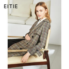 EITIE爱特爱秋季新款时尚洋气复古英伦格纹双排扣风衣外套女6004712
