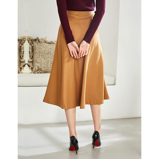 EITIE爱特爱秋季新款时尚百搭通勤显瘦垂感伞裙A字半身裙女裙6006713 商品图3