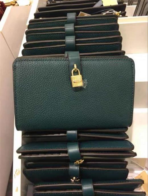 国内现货 Michael Kors MK  新款 女士小锁头钱包 新款都很大牌 喜欢的亲赶紧入手吧 商品图4