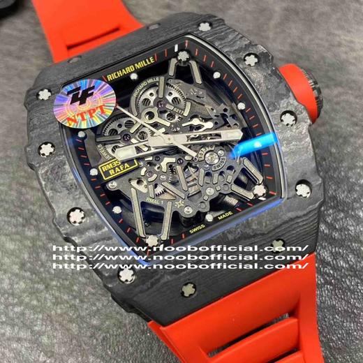 ZF理查德·米勒RM035，研发时间长达4年，把头、表壳、底盖均为碳纤维打造，男士腕表，橡胶表带，自动机械机芯，透底。 商品图6
