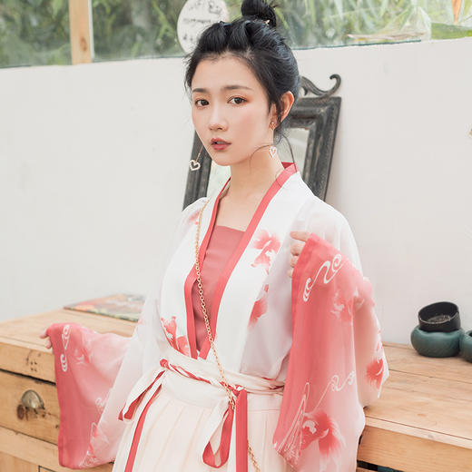 池月对襟齐腰襦