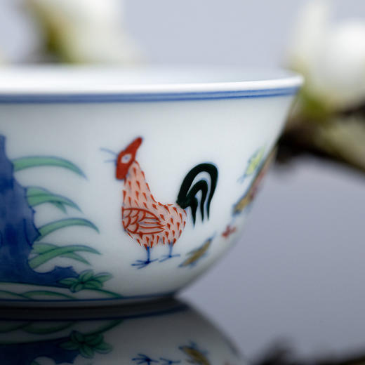 青花斗彩鸡缸杯