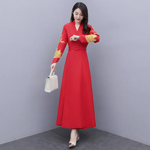 WZNH-HYYF9716优雅气质V领常规长袖长款长袖风衣连衣裙 商品图2