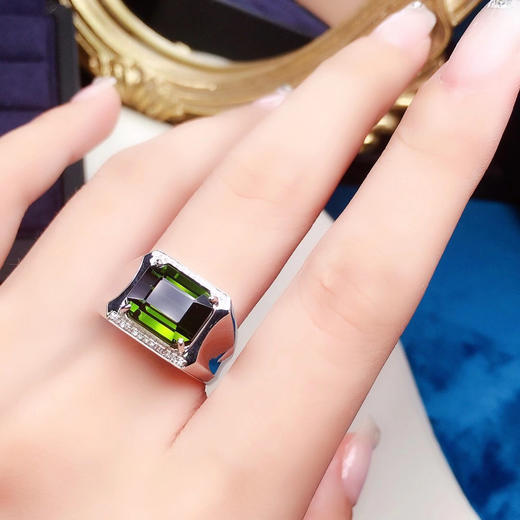 绿碧玺男戒指天然绿碧玺男戒指18k金镶嵌钻石主石71克拉钻石26颗总重