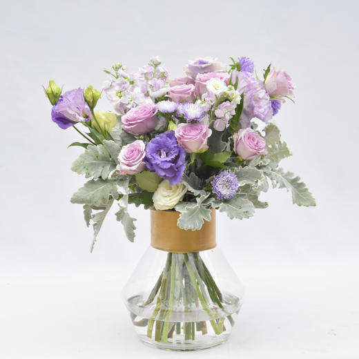 高档包月鲜花用心生活感受美好色系混搭鲜切花束瓶插花