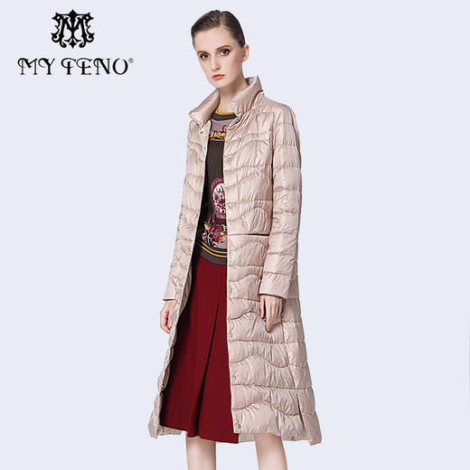 马天奴新品时尚保暖轻盈长款羽绒服mba405dc0