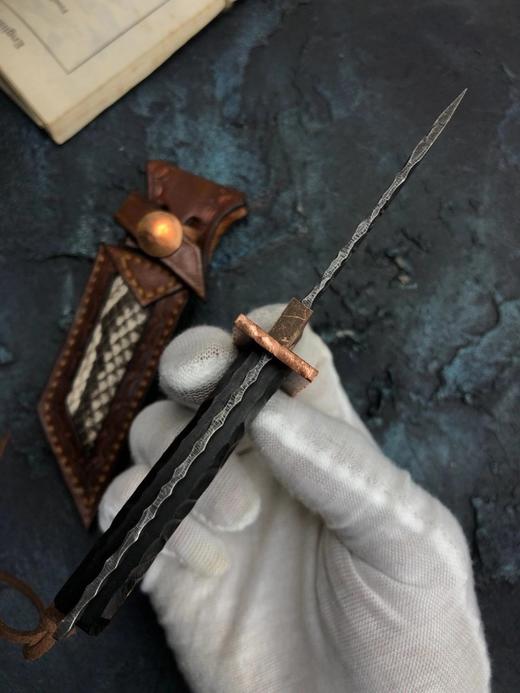 宫本复古大马士革小武士刀一体龙骨直刀雕刻黑檀木手柄紫铜护手