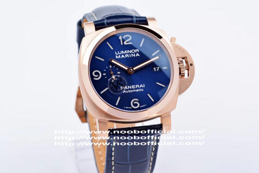 VS 2020 新品：44MM“骚蓝”庐米诺红金腕表PAM 1112。金表无数，唯有沛 Na 海红金表浓郁深厚，特征性设计，视觉上独特，形态上扎实，戴着过瘾！买红金系列的那必定是真爱粉无疑！ 商品图5