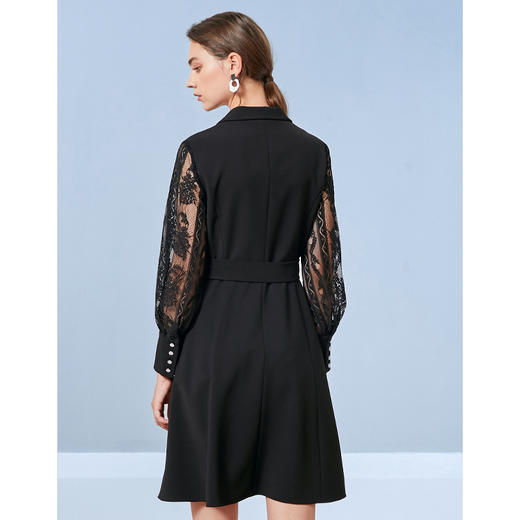 EITIE爱特爱秋季新款气质优雅镂空蕾丝翻领双排扣收腰连衣裙C2004502 商品图1