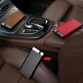 臻皮轻薄移动电源