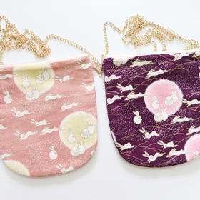 HUJI祤集竖版链条斜挎包风の花月兔