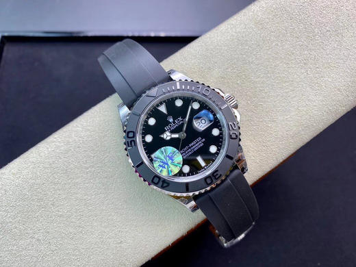 WF Factory 劳力士ROLEX 游艇名仕型！YM白游艇 升级细节：
1⃣装载2836机芯，双向旋转60分钟刻度！
2⃣外圈配哑黑色Cerachrom陶质圈口，凸显抛光立体数字！ 商品图12