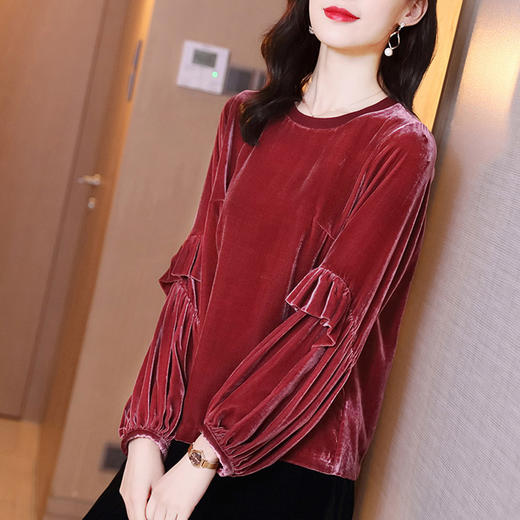 丁摩 酒红色薄金丝绒打底衫女士长袖新款圆领气质灯笼袖t恤上衣20-219 商品图3