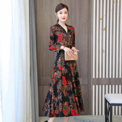 NTBS-秋装2020年新款女气质V领印花收腰显瘦连衣裙 商品图1