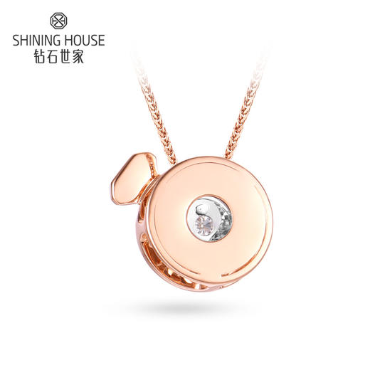 【甄选钻饰】【门店同款】钻石世家 18K金钻石吊坠 爱随心动贝爱系列 誓言白贝钻石吊坠 双车花灵动显钻 皇冠钻石造型 送礼礼物 门店同款 商品图1