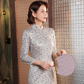 XGT-Q2384秋季新款改良弹力波点针织优雅中长款民国风旗袍裙