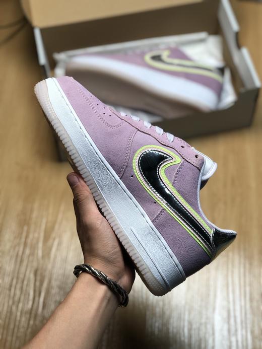 Nike Air Force 1 Low 香芋紫 空军一号低帮百搭休闲运动板鞋 柔软、弹性十足的缓震性能和出色的中底设计， 横跨复古与现代的外型结合 商品图1